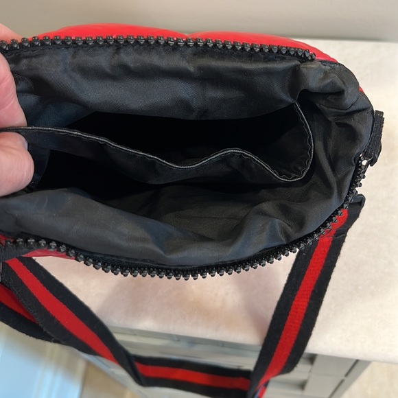 TG Quilted iPad Carrying Case - Picture 4 of 5